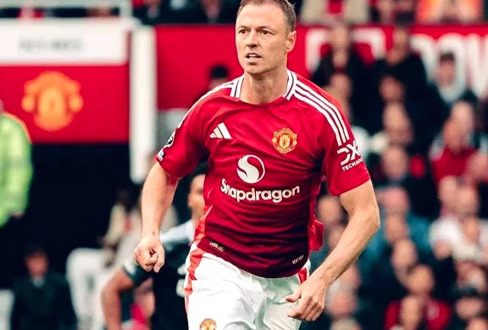 Jonny Evans pensiun
